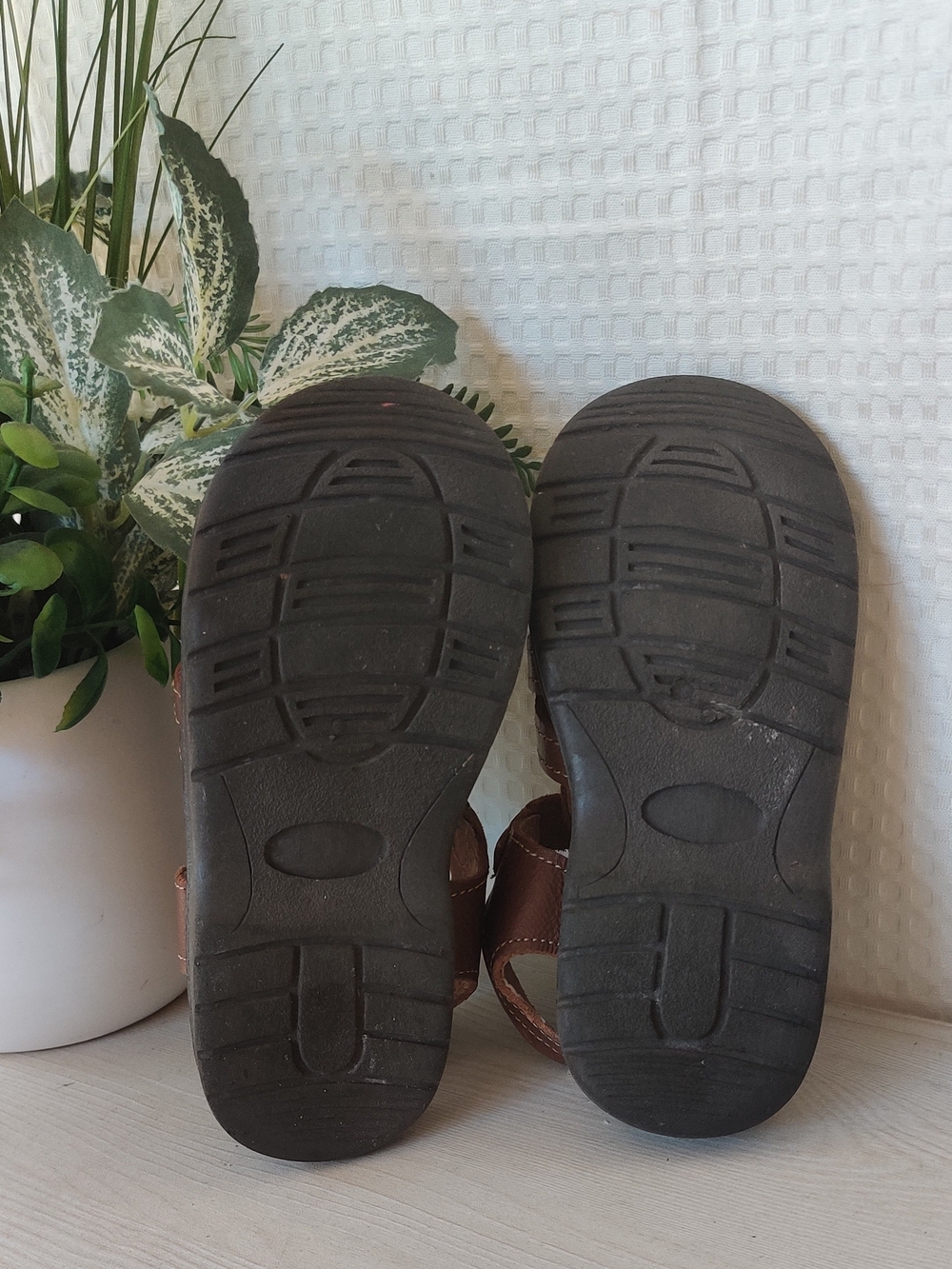 Roy's Boys Brown Leather Fisherman Sandals Size 11 - Picture 7 of 7